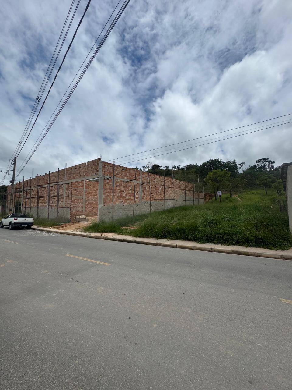 #081112 - Área para Venda em Contagem - MG