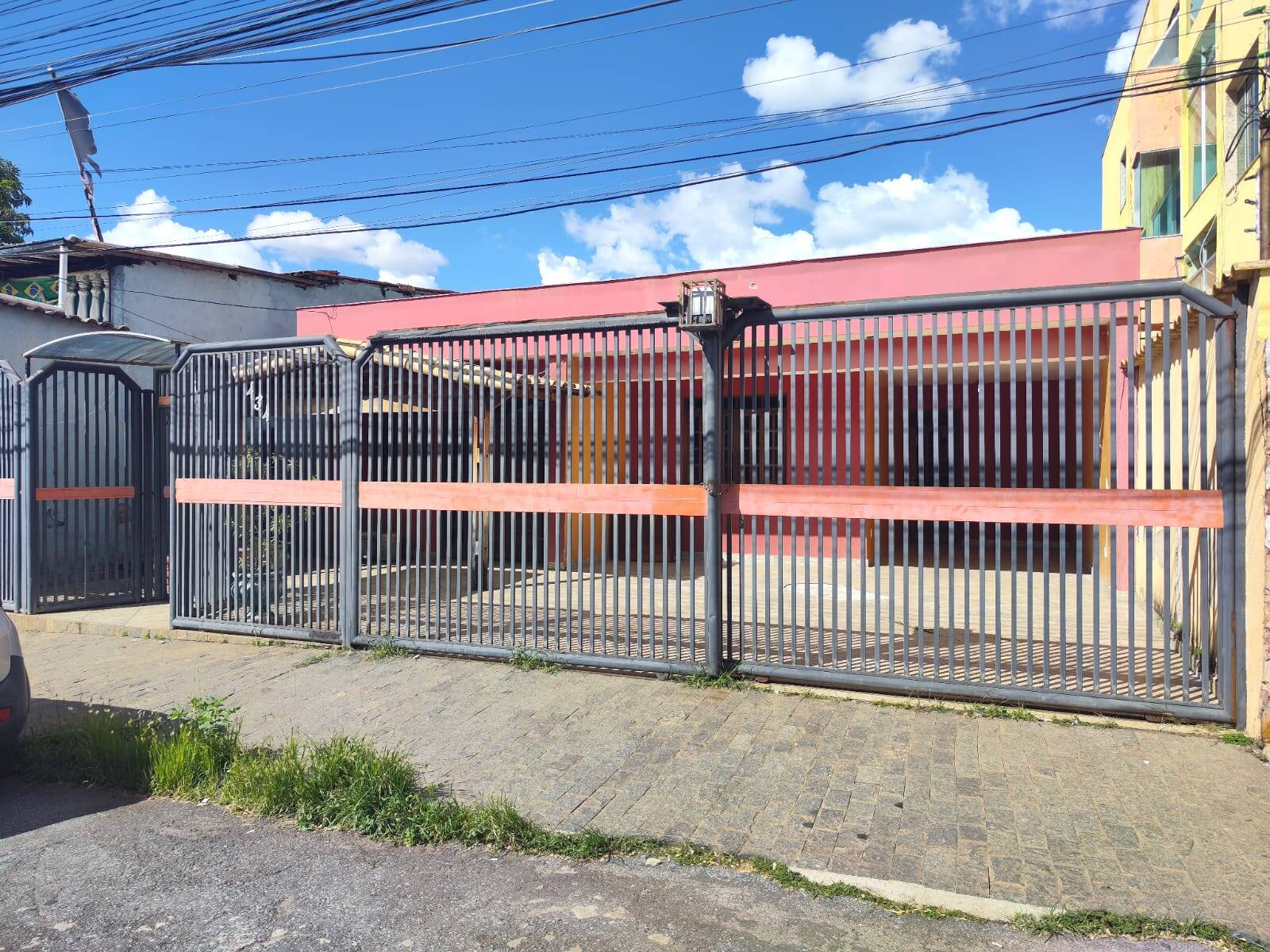 #OI081119 - Casa para Venda em Contagem - MG