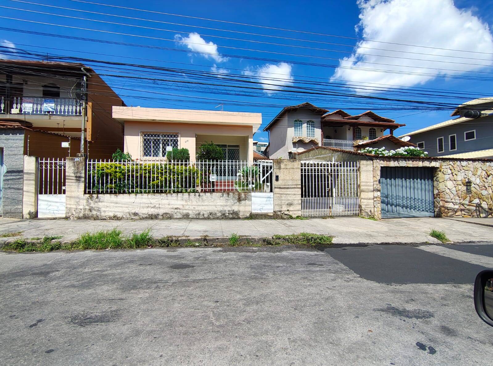 #OI081120 - Casa para Venda em Contagem - MG
