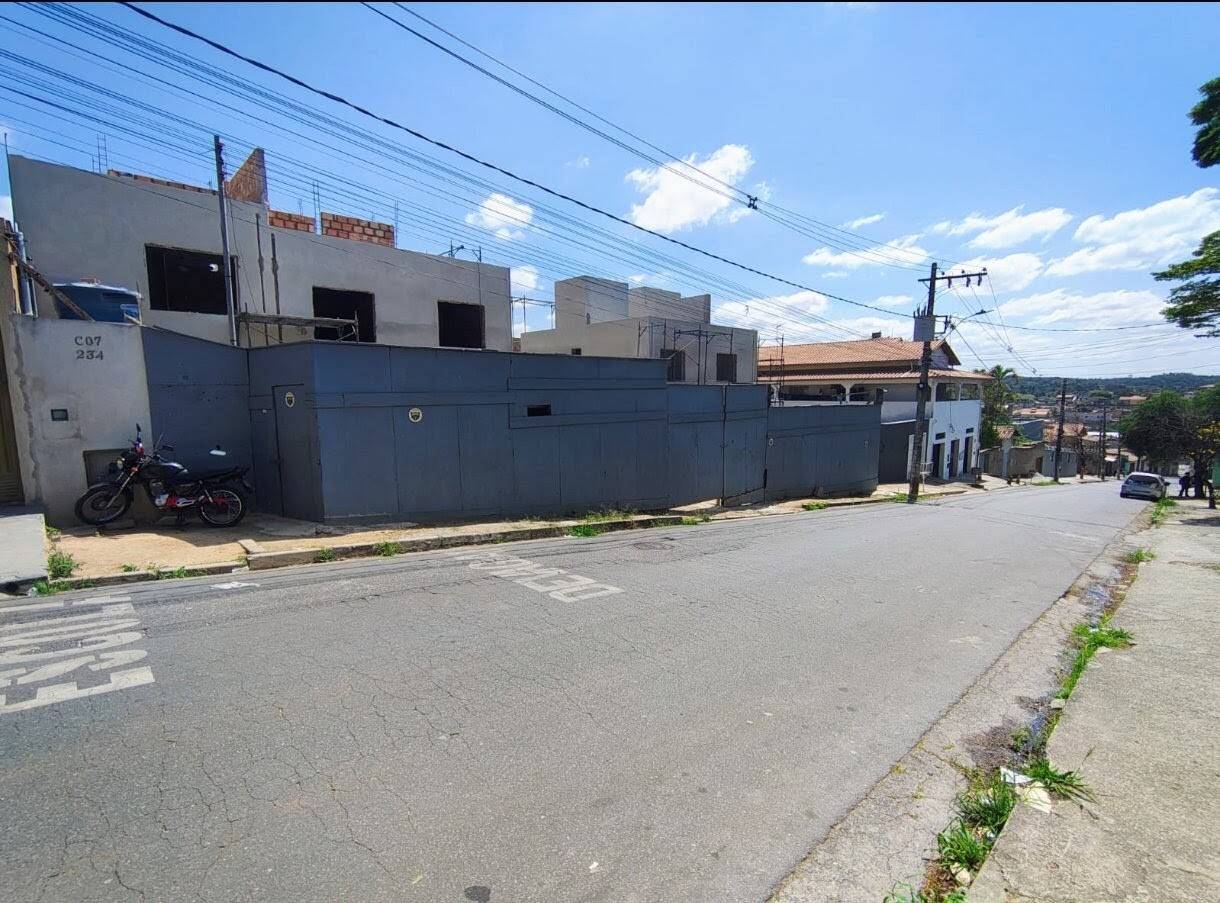#OI081215 - Casa para Venda em Contagem - MG
