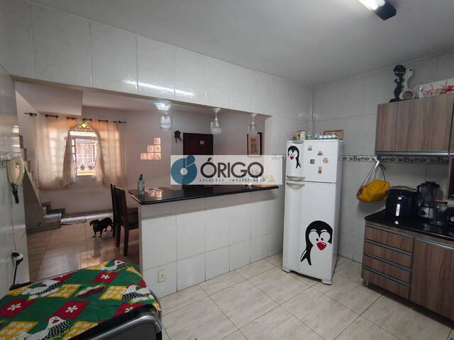 Casa Geminada para Venda em Contagem - 5