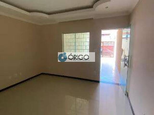 Casa para Venda em Contagem - 4