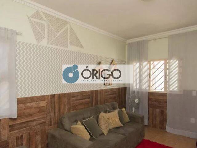 Casa para Venda em Contagem - 4