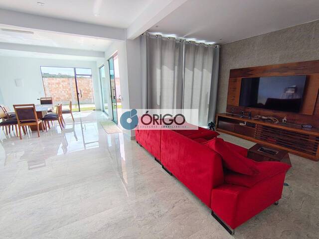 Casa para Venda em Contagem - 3